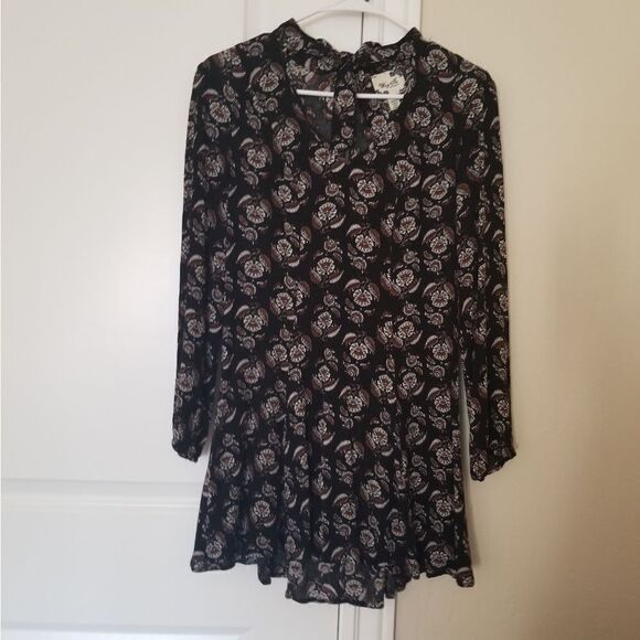Long Sleeve Dress - Picture 1 of 5
